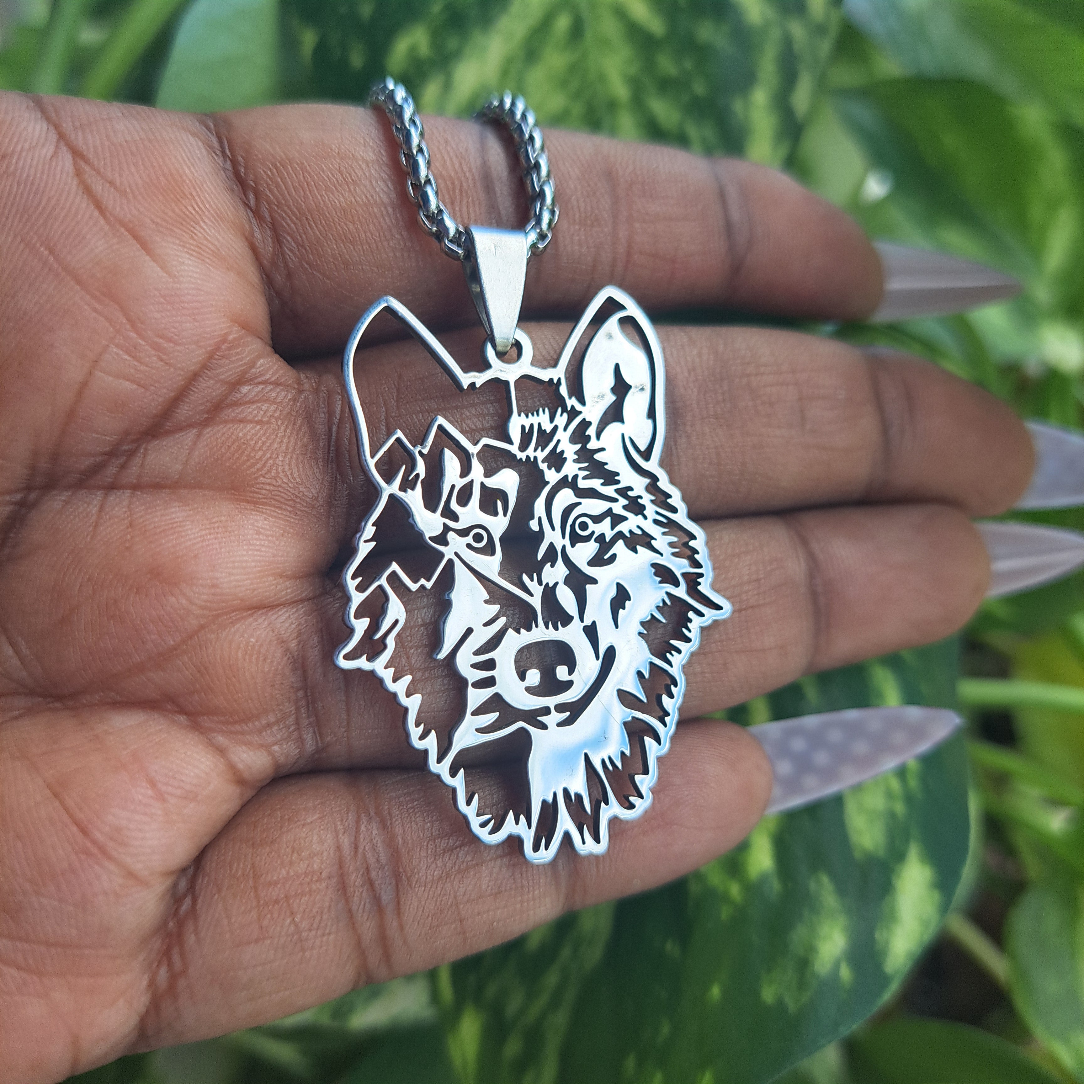 Wolf Stainless Steel Necklace_Hollow